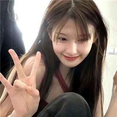 岁岁流光相皎